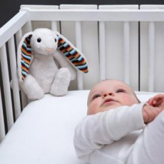 ZAZU Králíček Bibi - Šumící zvířátko s tlukotem srdce a melodiemi 0m+ ZAZU Králíček Bibi - Šumící zvířátko s tlukotem srdce a melodiemi 0m+