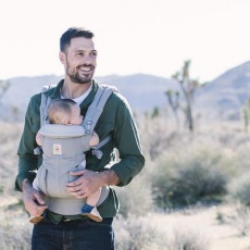 Ergobaby-Nosítko Omni 360-Pearl Grey Ergobaby-Nosítko Omni 360-Pearl Grey